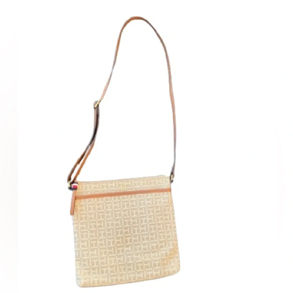 Tommy Hilfiger Crossbody Purse Bag